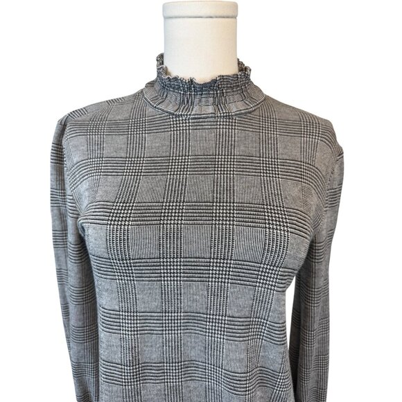 2/$30 Zara Trafaluc Small Gray Plaid Dainty Blouse Ruffled Cuffs High Neck - Picture 4 of 13